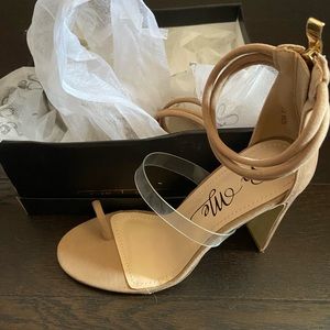 Fashion Nova Nude heels 6.5